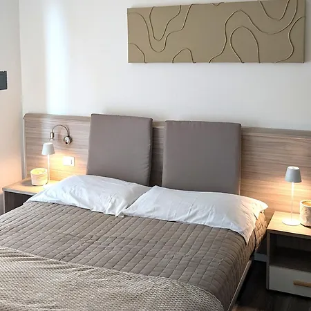 Village 400mt Da Pzza Mazzini Feriehus *